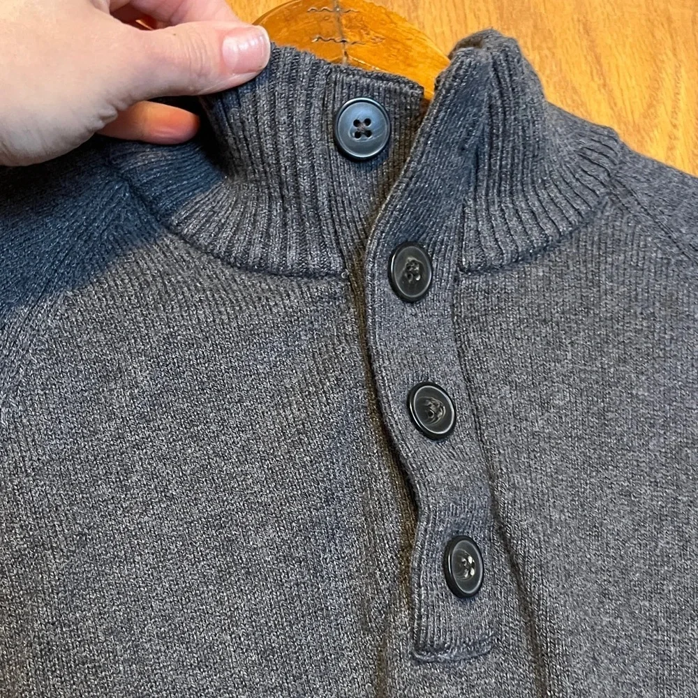 Banana Republic Dark Gray Sweater